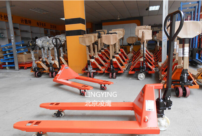 手動(dòng)液壓搬運(yùn)車(chē)